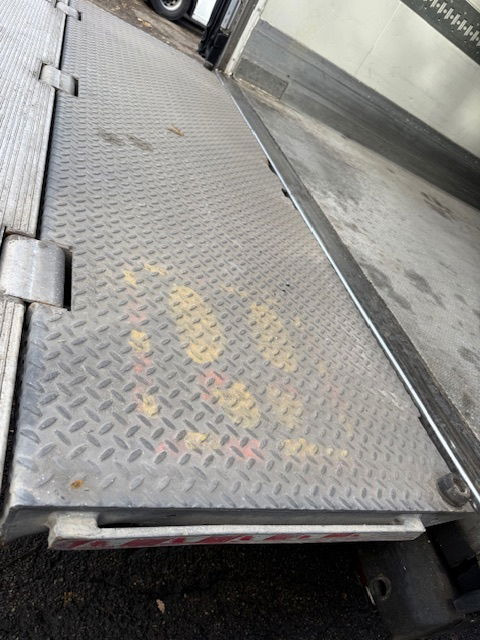 Closed box semi-trailer Krone Laadklep APK: picture 6 Closed box semi-trailer Krone Laadklep APK: picture 6