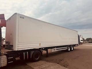 Van Hool Roldeur APK - Closed box semi-trailer: picture 1 Van Hool Roldeur APK - Closed box semi-trailer: picture 1