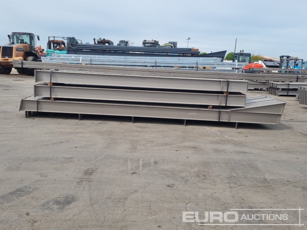 100’ x 40’ x 16’. 5no 20’ Bays. 12.5° Roof Pitch. Purlin Cleats Spaced To Accept Fibre Cement Or Steel Roof Sheets 12no Stanchions 254 x 146 x 31kg 12no Rafters 254 x 102 x 25kg 2no Roof And 2no Side - Construction container: picture 2 100’ x 40’ x 16’. 5no 20’ Bays. 12.5° Roof Pitch. Purlin Cleats Spaced To Accept Fibre Cement Or Steel Roof Sheets 12no Stanchions 254 x 146 x 31kg 12no Rafters 254 x 102 x 25kg 2no Roof And 2no Side - Construction container: picture 2