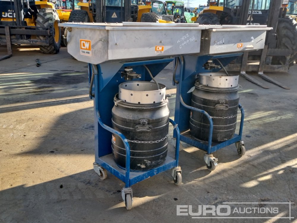 110 Volt Cleaning Station (2 of) - Construction equipment: picture 3 110 Volt Cleaning Station (2 of) - Construction equipment: picture 3