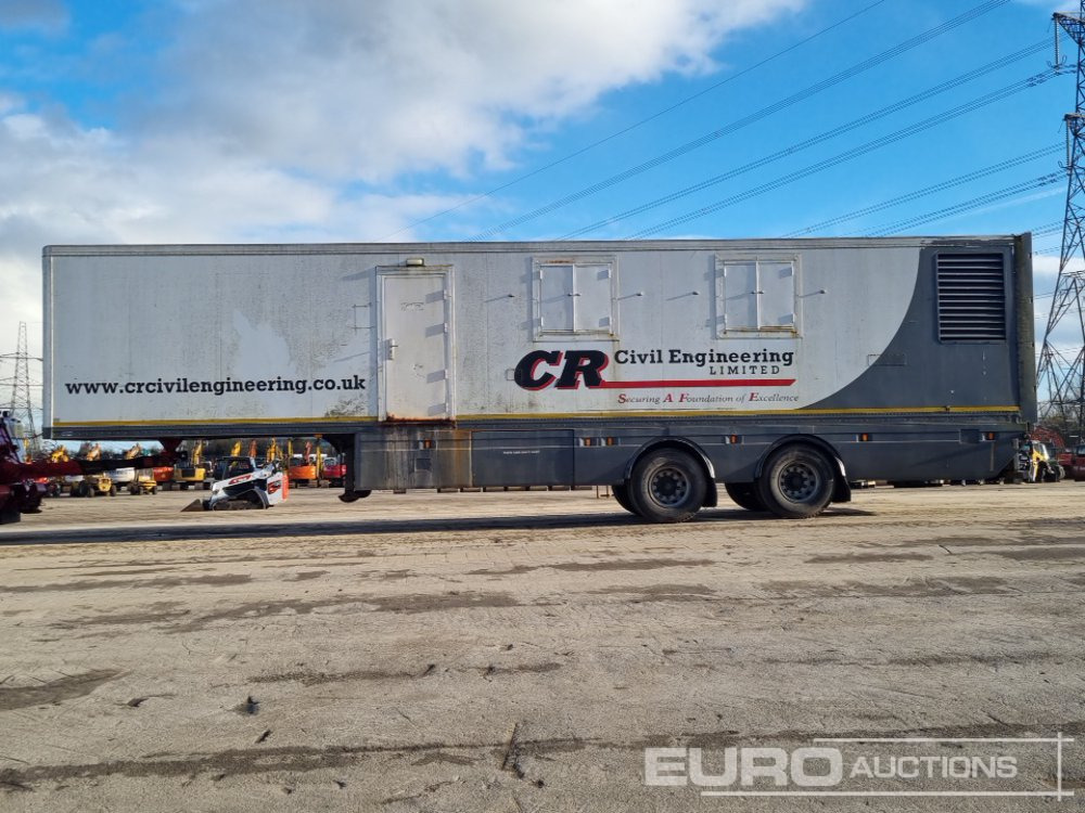 1998 Fruehauf VJH SA2 - Closed box semi-trailer: picture 2 1998 Fruehauf VJH SA2 - Closed box semi-trailer: picture 2