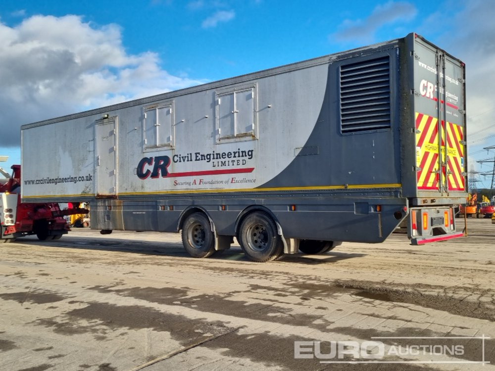 1998 Fruehauf VJH SA2 - Closed box semi-trailer: picture 3 1998 Fruehauf VJH SA2 - Closed box semi-trailer: picture 3