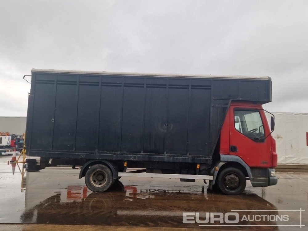 Livestock truck 2005 DAF LF45.130: picture 6