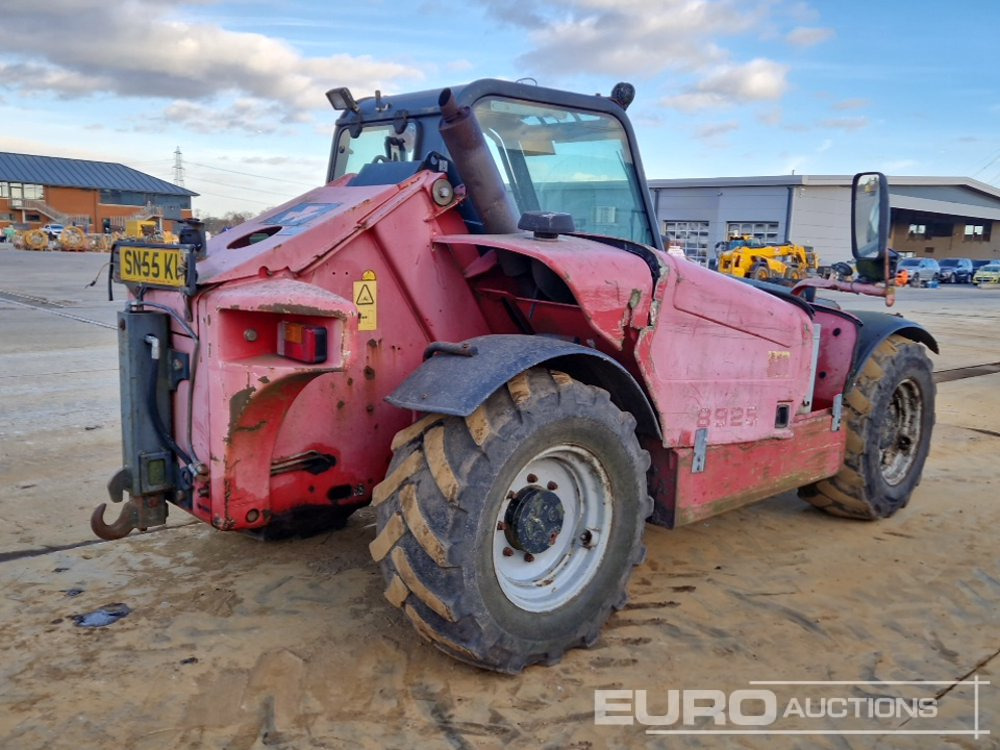 2005 Massey Ferguson MF8925 - Telescopic handler: picture 5 2005 Massey Ferguson MF8925 - Telescopic handler: picture 5