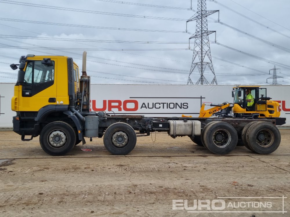 2009 Iveco AD340 - Cab chassis truck: picture 2 2009 Iveco AD340 - Cab chassis truck: picture 2