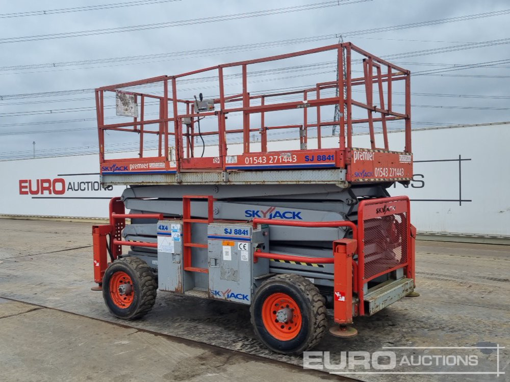 2010 SkyJack SJ8841 - Aerial platform: picture 3 2010 SkyJack SJ8841 - Aerial platform: picture 3