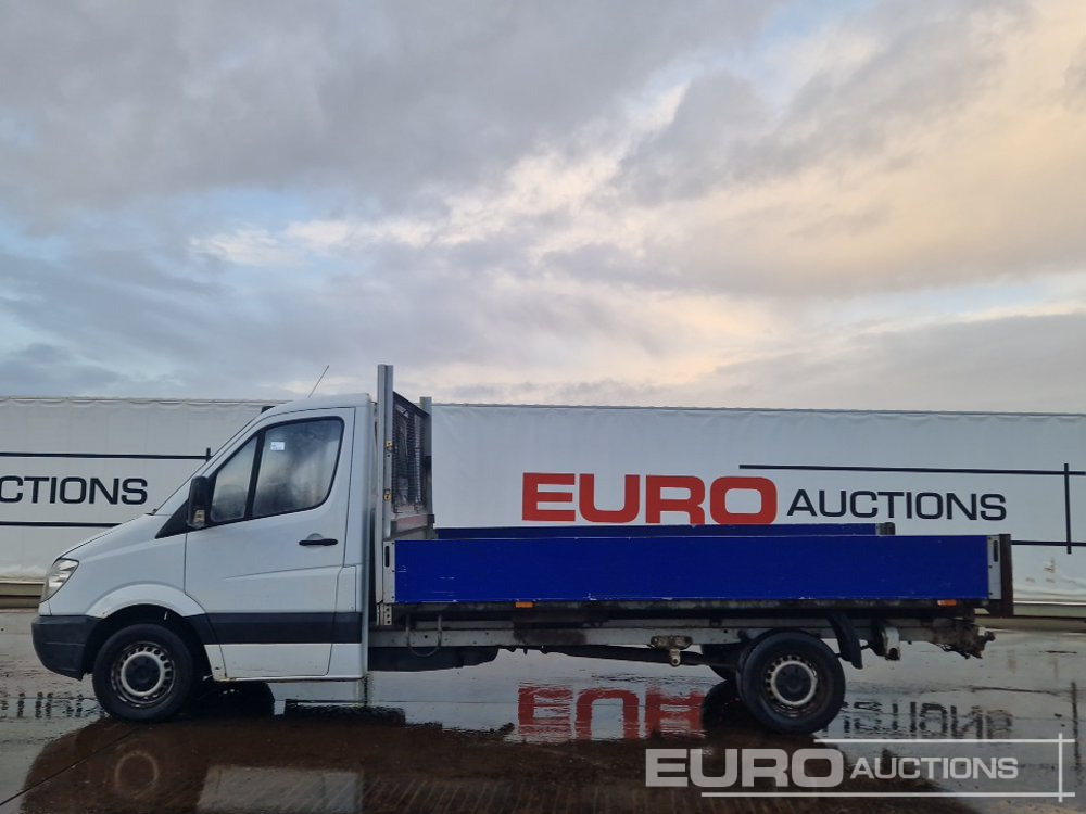 2011 Mercedes Sprinter - Flatbed van: picture 2 2011 Mercedes Sprinter - Flatbed van: picture 2