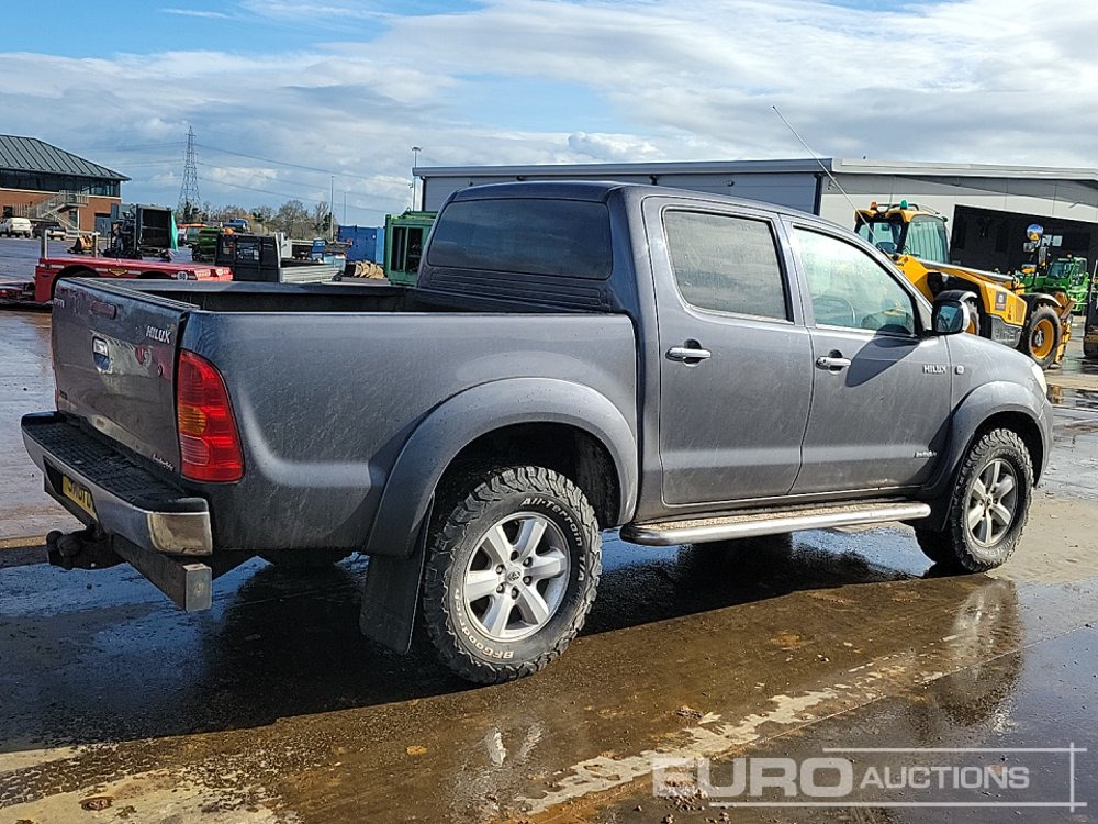 2011 Toyota Hilux - Pickup truck: picture 5 2011 Toyota Hilux - Pickup truck: picture 5