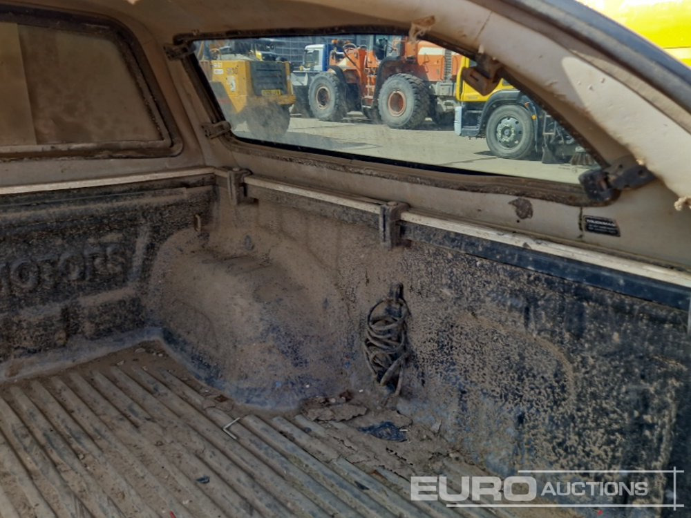 Pickup truck 2012 Mitsubishi L200: picture 14
