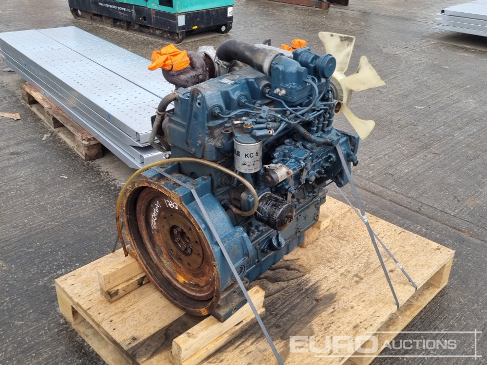 2013 Kubota 4 Cylinder Engine - Engine: picture 5 2013 Kubota 4 Cylinder Engine - Engine: picture 5