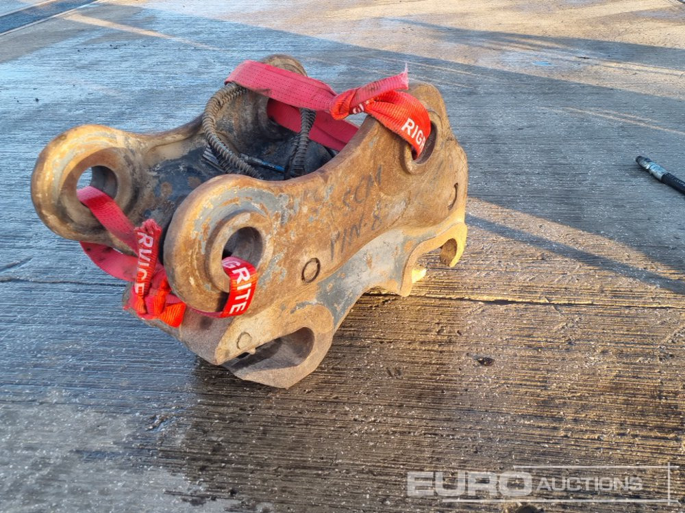 2013 Miller Hydraulic Double Lock Quick Hitch 80mm Pin to suit 20 Ton Excavator - Quick coupler: picture 1 2013 Miller Hydraulic Double Lock Quick Hitch 80mm Pin to suit 20 Ton Excavator - Quick coupler: picture 1