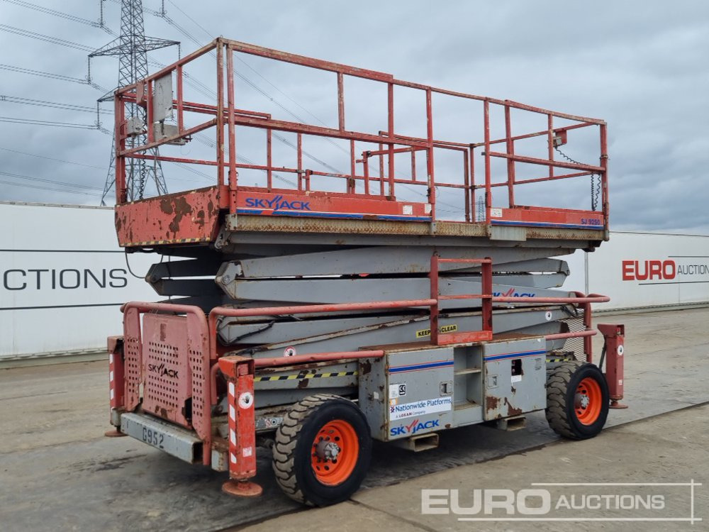 2013 SkyJack SJ9250 - Aerial platform: picture 1 2013 SkyJack SJ9250 - Aerial platform: picture 1
