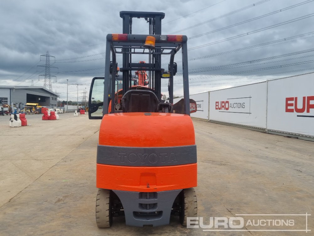 2013 Toyota 7FBMF35 - Forklift: picture 4 2013 Toyota 7FBMF35 - Forklift: picture 4