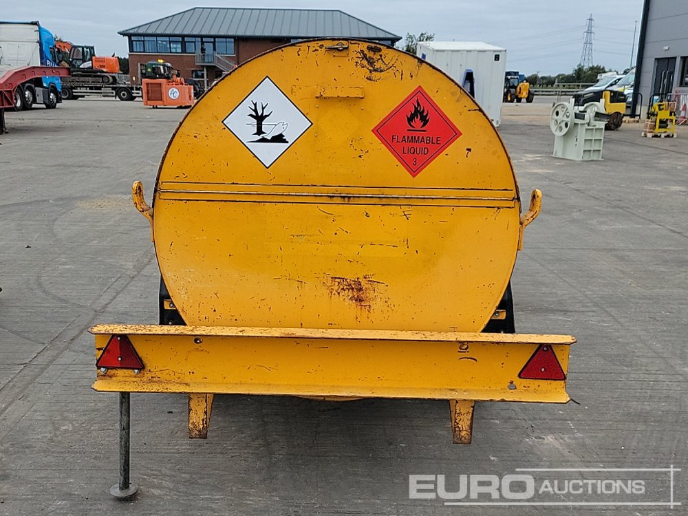 2013 Trailer Engineering Single Axle Bunded Fuel Bowser, Manual Pump - Storage tank: picture 4 2013 Trailer Engineering Single Axle Bunded Fuel Bowser, Manual Pump - Storage tank: picture 4
