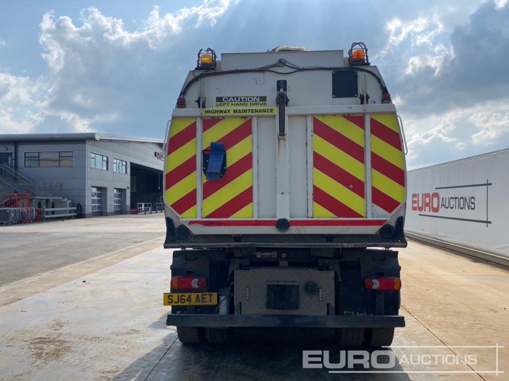 2014 DAF LF 220 - Road sweeper: picture 4 2014 DAF LF 220 - Road sweeper: picture 4