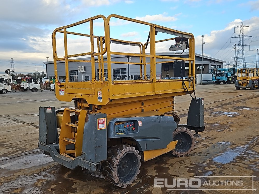 2014 Haulotte Compact 12DX - Scissor lift: picture 5 2014 Haulotte Compact 12DX - Scissor lift: picture 5