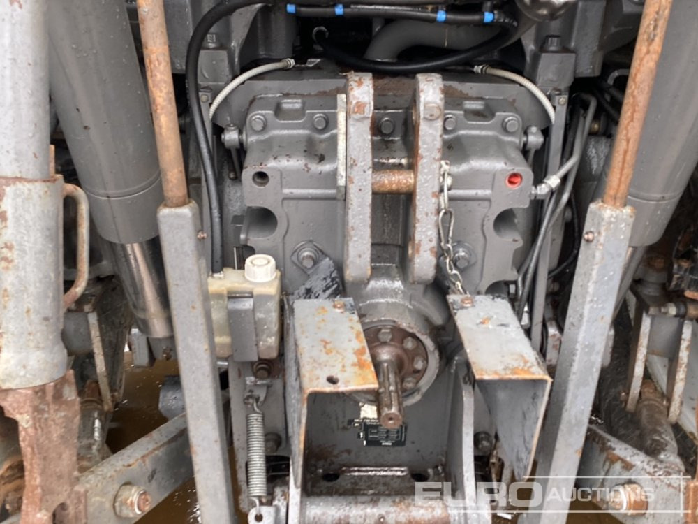 Farm tractor 2014 Massey Ferguson 7620: picture 15