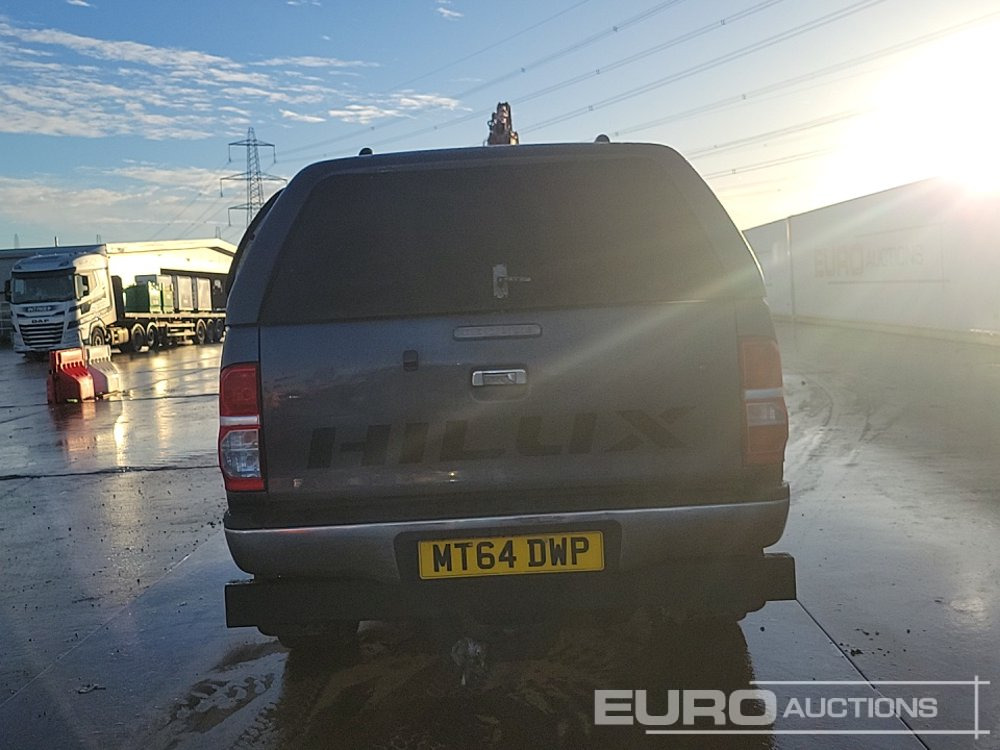 2014 Toyota Hilux Invincible - Pickup truck: picture 4 2014 Toyota Hilux Invincible - Pickup truck: picture 4