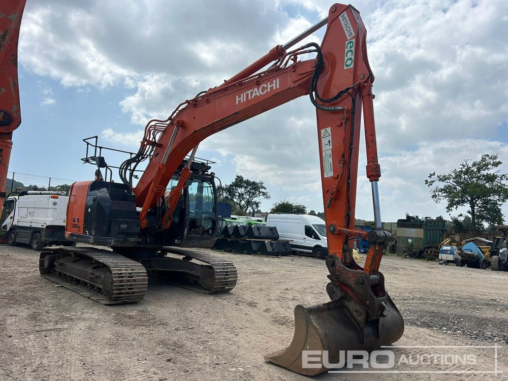 2015 Hitachi ZX225USLC-5B - Crawler excavator: picture 4 2015 Hitachi ZX225USLC-5B - Crawler excavator: picture 4