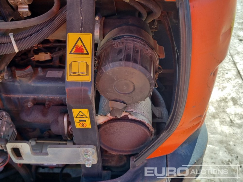 Mini excavator 2015 Kubota KX016-4: picture 45