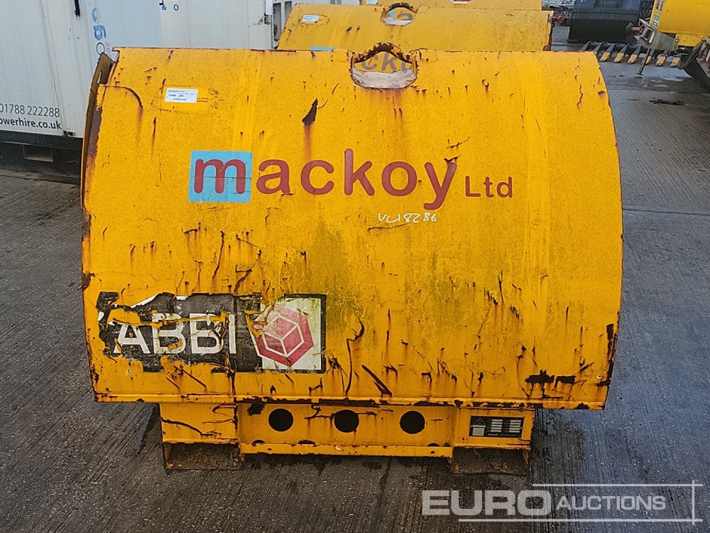 2015 Western 950 Litre - Storage tank: picture 2 2015 Western 950 Litre - Storage tank: picture 2