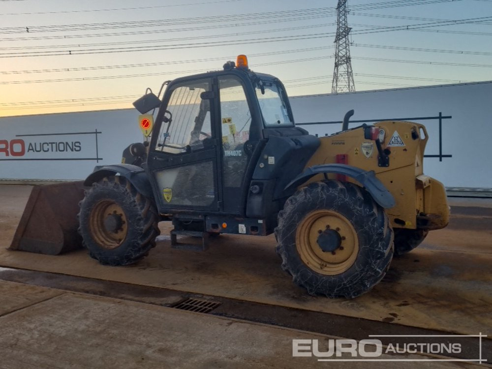 2016 CAT TH407C - Telescopic handler: picture 3 2016 CAT TH407C - Telescopic handler: picture 3