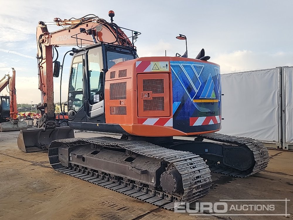 2016 Hitachi ZX225USLC-5B - Crawler excavator: picture 3 2016 Hitachi ZX225USLC-5B - Crawler excavator: picture 3