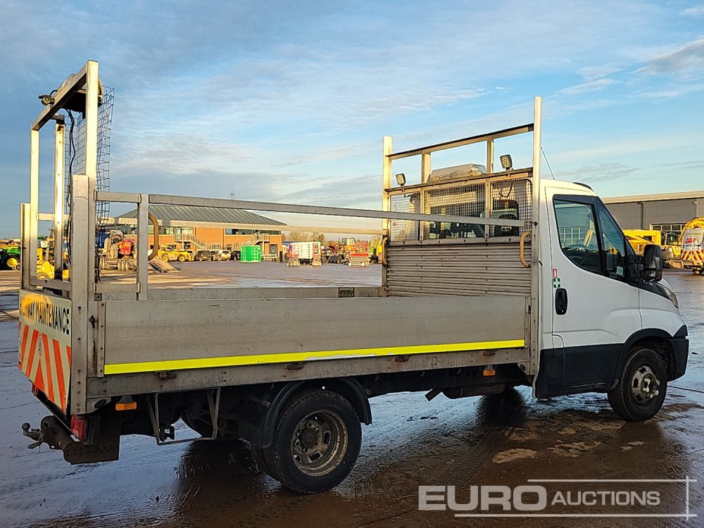2016 Iveco Daily 35C13 - Flatbed van: picture 5 2016 Iveco Daily 35C13 - Flatbed van: picture 5