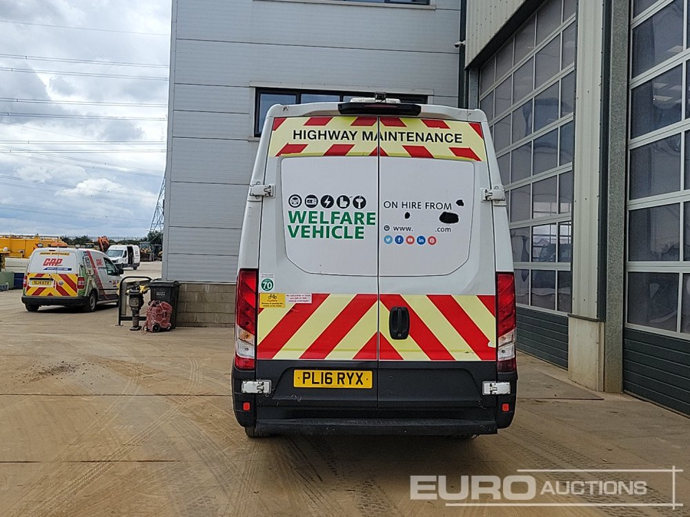 2016 Iveco Daily 35S11 - Combi van: picture 4 2016 Iveco Daily 35S11 - Combi van: picture 4