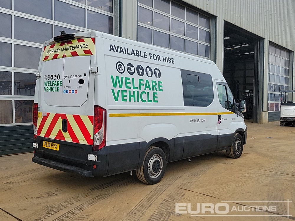 2016 Iveco Daily 35S11 - Combi van: picture 5 2016 Iveco Daily 35S11 - Combi van: picture 5