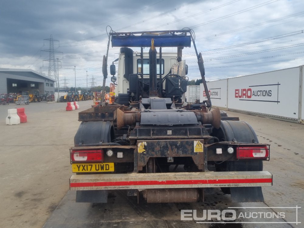 2017 DAF CF400 - Hook lift truck: picture 4 2017 DAF CF400 - Hook lift truck: picture 4