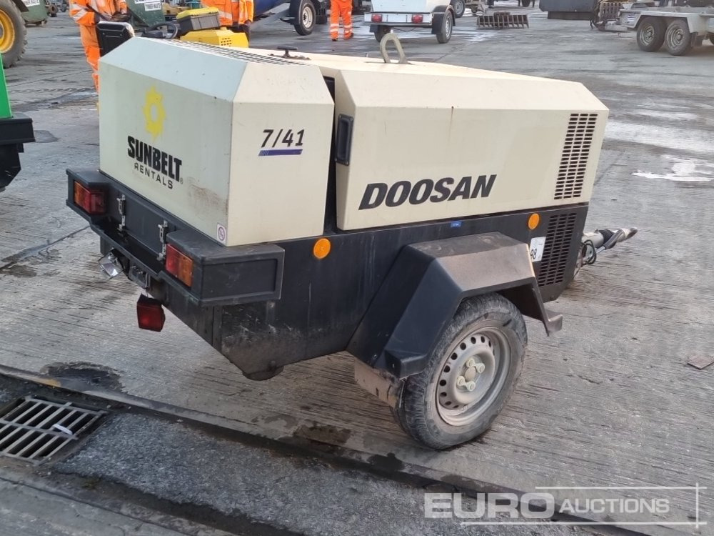 2017 Doosan 741 - Air compressor: picture 5 2017 Doosan 741 - Air compressor: picture 5