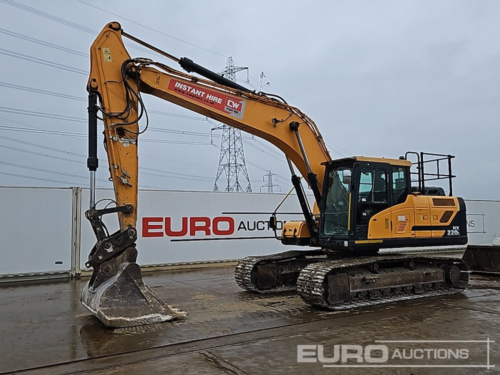 2017 Hyundai HX220L - Crawler excavator: picture 1 2017 Hyundai HX220L - Crawler excavator: picture 1