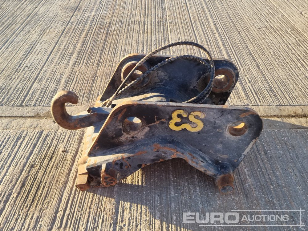 2018 Eurosteel Hydraulic Quick Hitch 70mm Pin to suit 14-16 Ton Excavator - Quick coupler: picture 2 2018 Eurosteel Hydraulic Quick Hitch 70mm Pin to suit 14-16 Ton Excavator - Quick coupler: picture 2