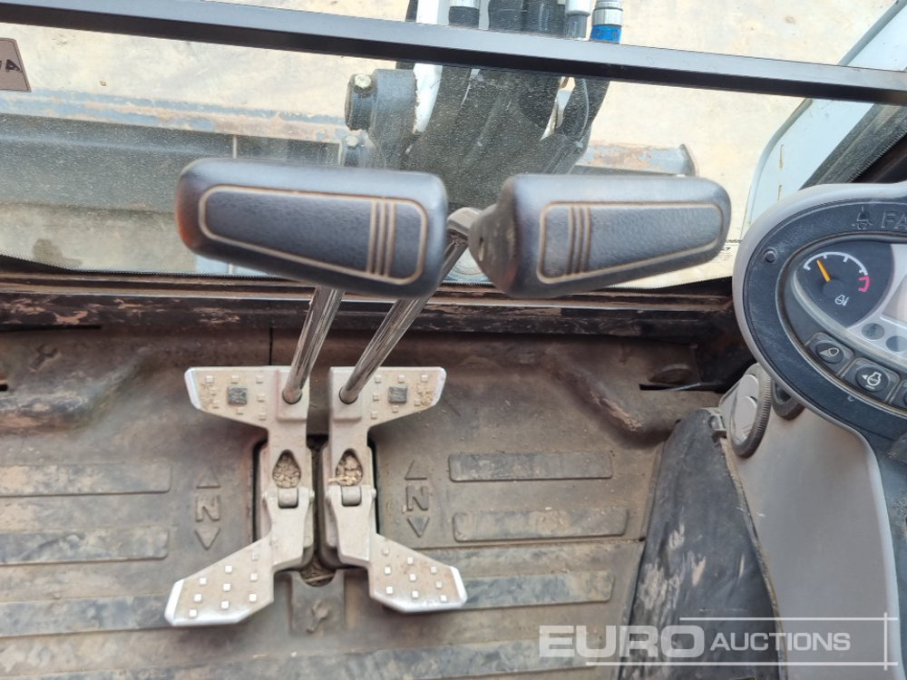 Mini excavator 2019 Bobcat E27Z: picture 47