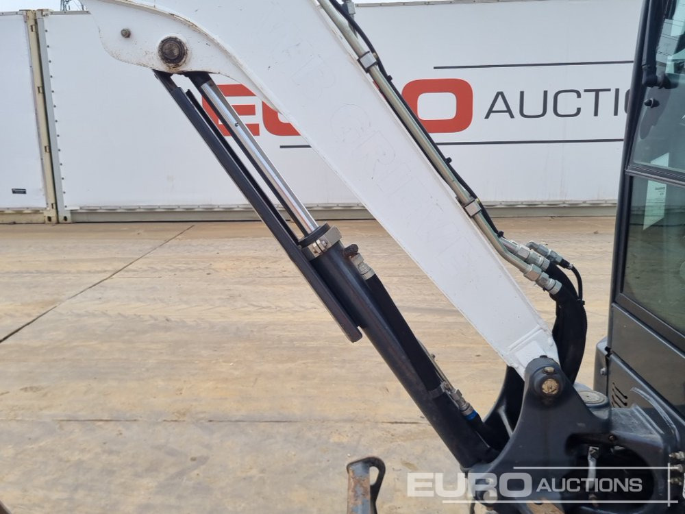Mini excavator 2019 Bobcat E27Z: picture 26