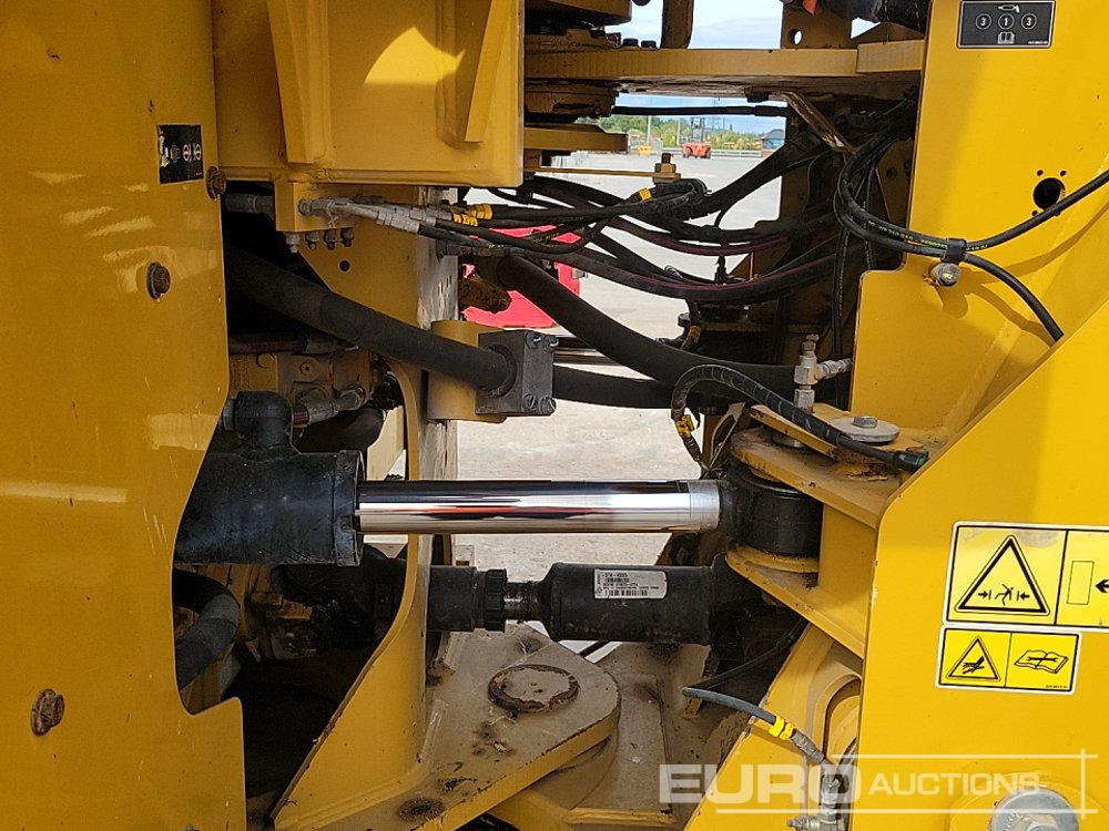 Wheel loader 2019 CAT 962M: picture 21