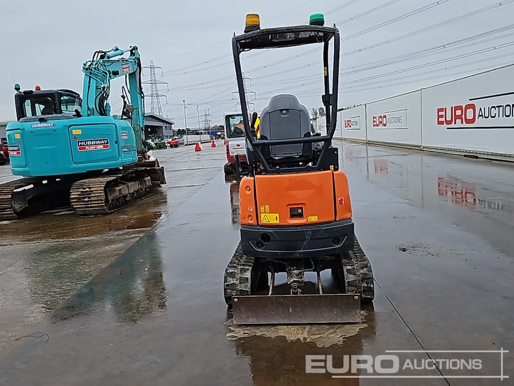 2019 Hitachi ZX19U-5A YR - Mini excavator: picture 4 2019 Hitachi ZX19U-5A YR - Mini excavator: picture 4
