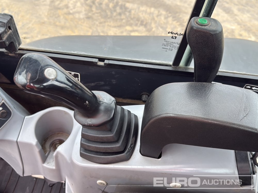 Mini excavator 2019 Kubota U27-4: picture 37