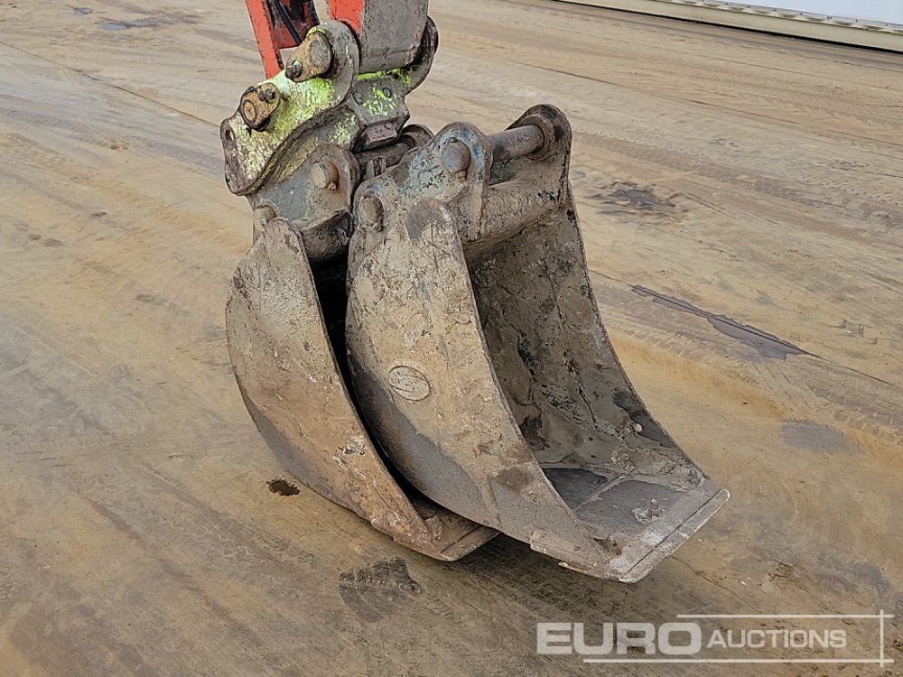 Mini excavator 2020 Kubota KX080-4A2: picture 24