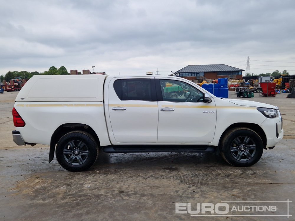 Pickup truck 2021 Toyota Hilux Icon: picture 6