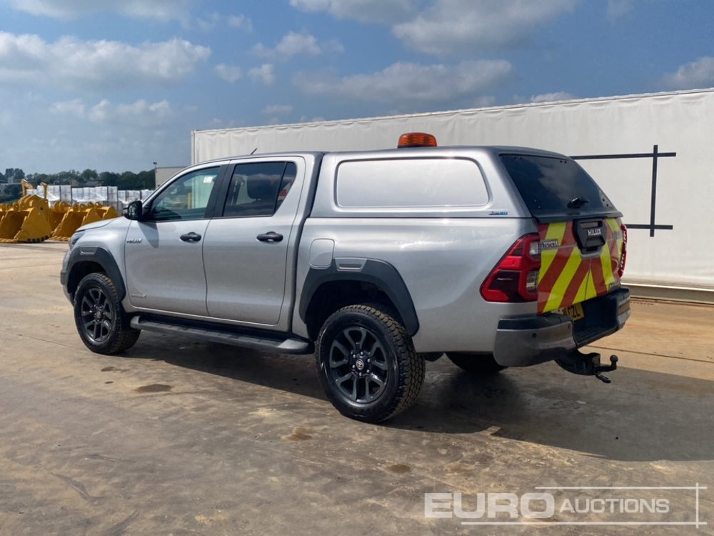2021 Toyota Hilux Invincible X - Pickup truck: picture 3 2021 Toyota Hilux Invincible X - Pickup truck: picture 3