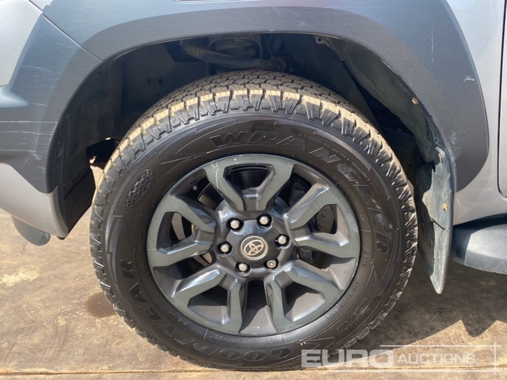2021 Toyota Hilux Invincible X - Pickup truck: picture 5 2021 Toyota Hilux Invincible X - Pickup truck: picture 5