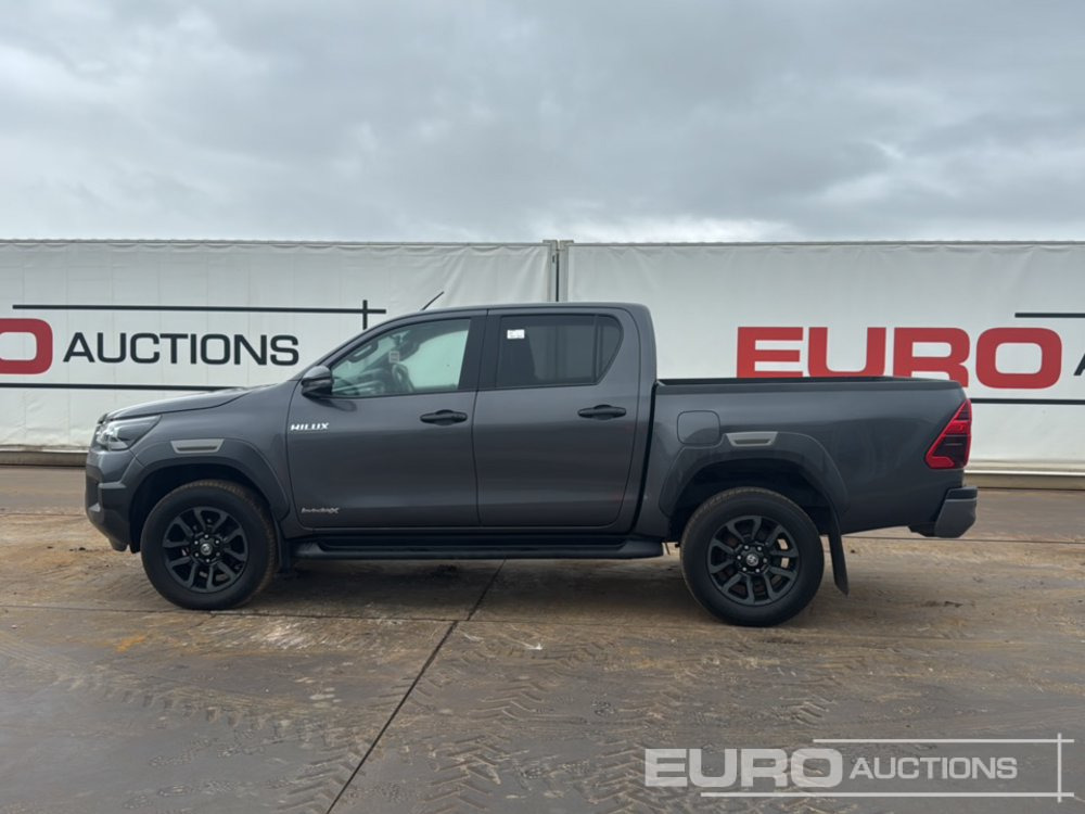 2021 Toyota Hilux Invincible X - Pickup truck: picture 2 2021 Toyota Hilux Invincible X - Pickup truck: picture 2