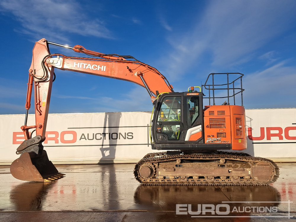 2022 Hitachi ZX225USLC-7 - Crawler excavator: picture 2 2022 Hitachi ZX225USLC-7 - Crawler excavator: picture 2