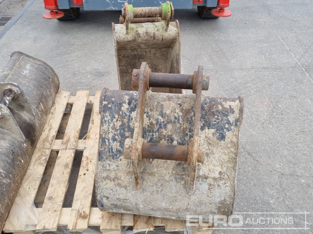24", 16" Digging Bucket 60mm Pin to suit 10 Ton Excavator - Bucket: picture 4 24", 16" Digging Bucket 60mm Pin to suit 10 Ton Excavator - Bucket: picture 4