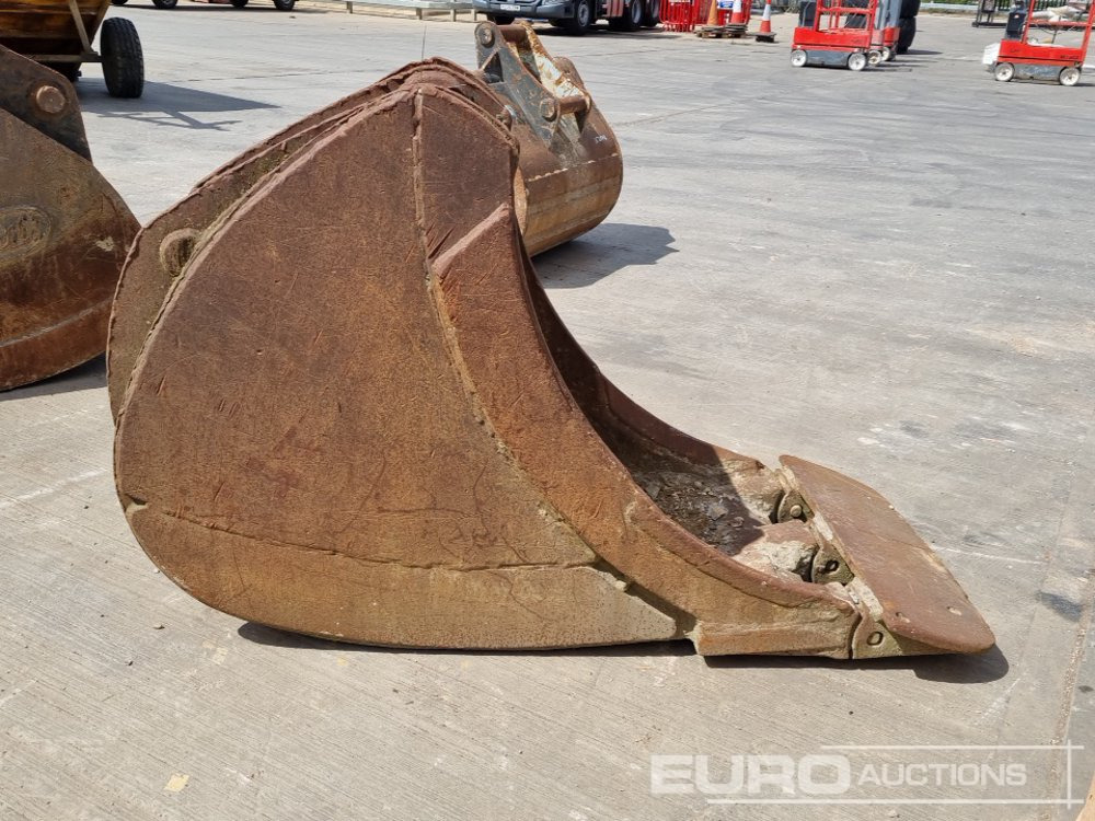 Bucket 30" Scoop Bucket 90mm Pin to suit 30 Ton Excavator: picture 6