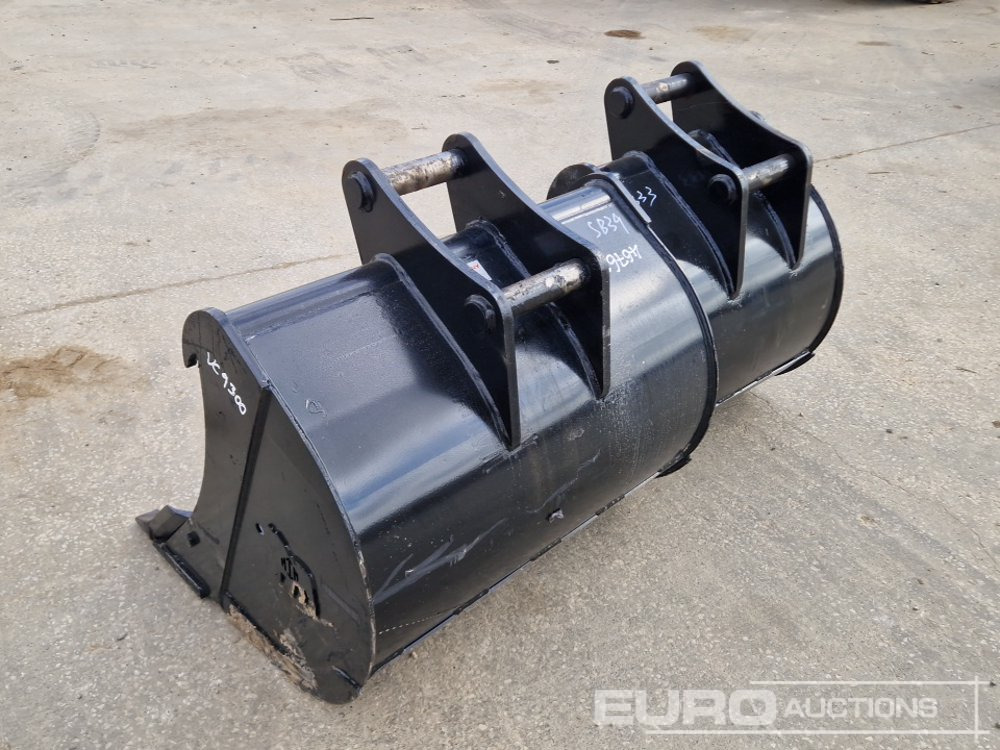 36", 24" Digging Bucket 50mm Pin to suit 6-8 Ton Excavator - Bucket: picture 3 36", 24" Digging Bucket 50mm Pin to suit 6-8 Ton Excavator - Bucket: picture 3