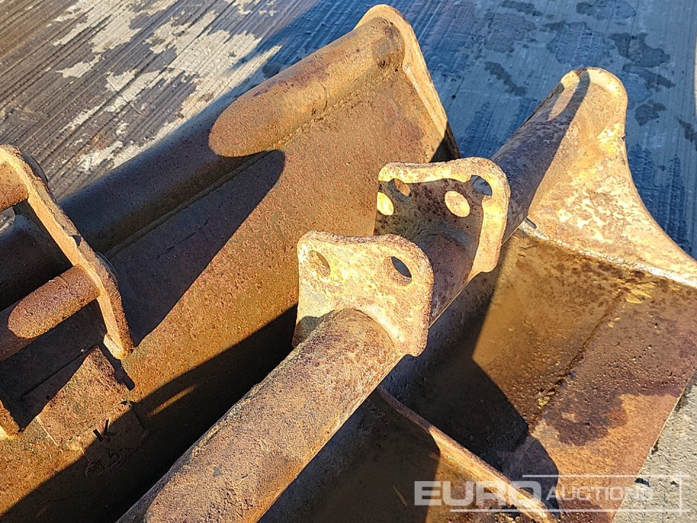 Bucket 36", 30", 30" Ditching, 12", 12", 10" Digging Bucket 25-35mm Pin to suit Mini Excavator: picture 25