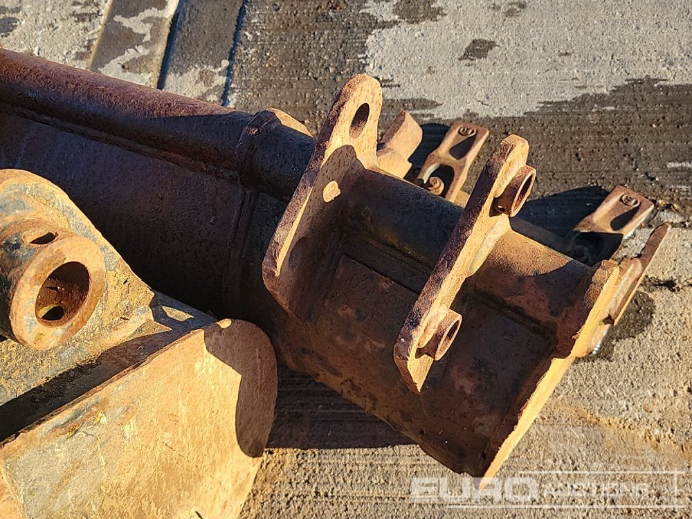 Bucket 36", 30", 30" Ditching, 12", 12", 10" Digging Bucket 25-35mm Pin to suit Mini Excavator: picture 20